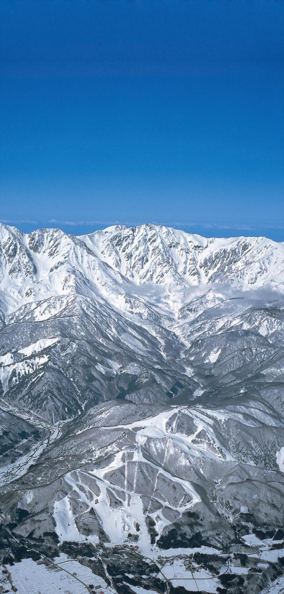 Community House Tyrolien Hotel Hakuba Exterior photo