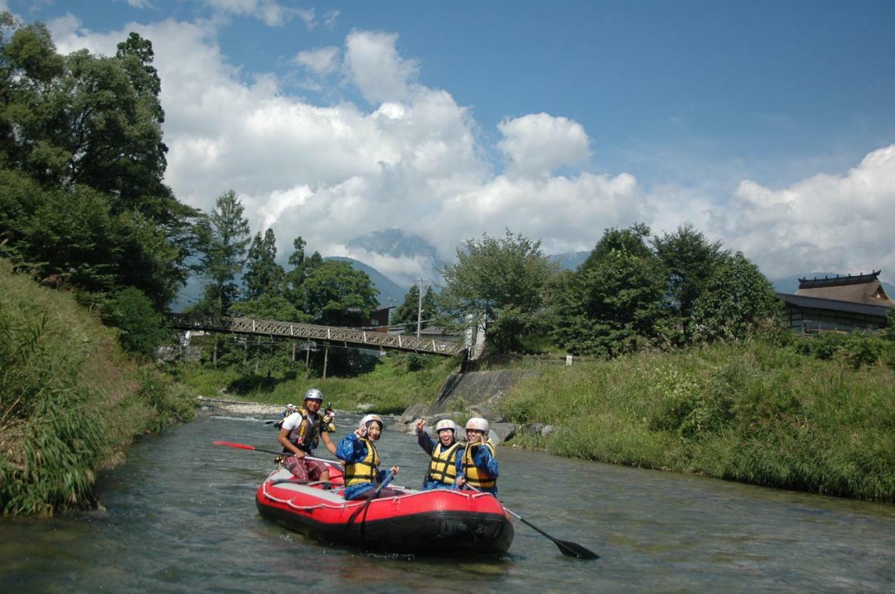 Community House Tyrolien Hotel Hakuba Exterior photo